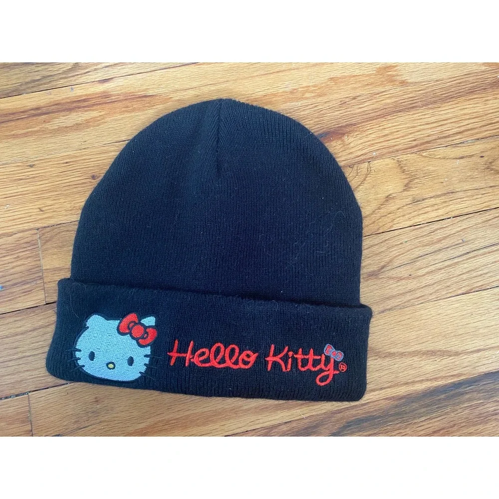 Hello Kitty Sanrio Spellout Beanie embroidered - Picture 1 of 4